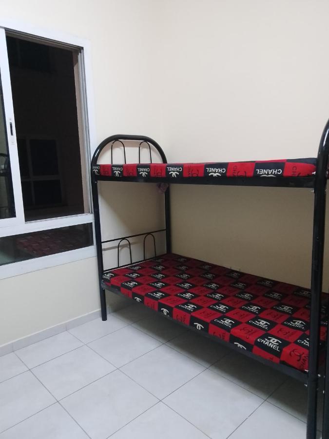 דובאי Abree Building New Hostel מראה חיצוני תמונה