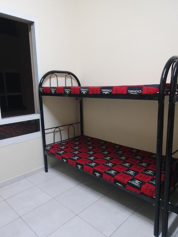 דובאי Abree Building New Hostel מראה חיצוני תמונה