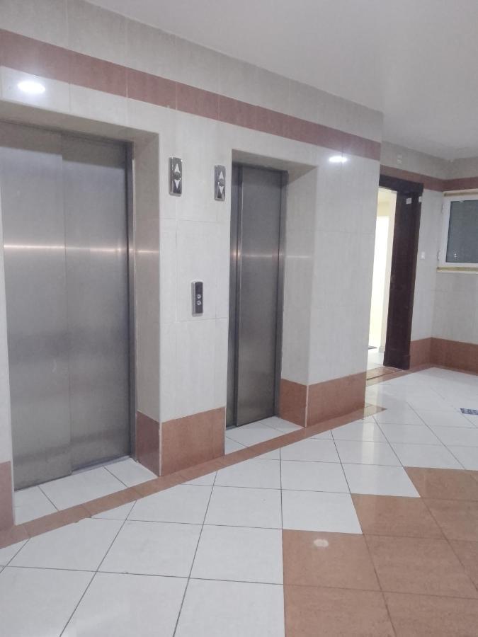 דובאי Abree Building New Hostel מראה חיצוני תמונה